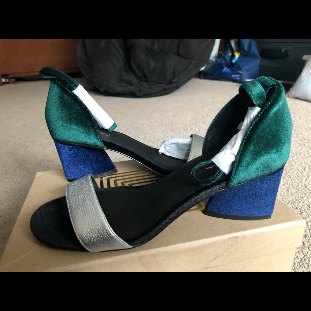 BRAND NEWLularoe Heels. Never worn. Size 9.